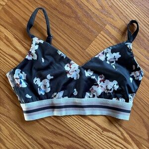 Beyond Yoga XSmall Floral Navy Yoga Sports Athletic‎ Bra Top